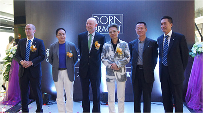 開業(yè)現(xiàn)場.png 開業(yè)現(xiàn)場.png