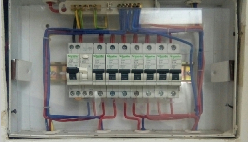 博林天瑞總電路設(shè)備裝飾 博林天瑞總電路設(shè)備裝飾