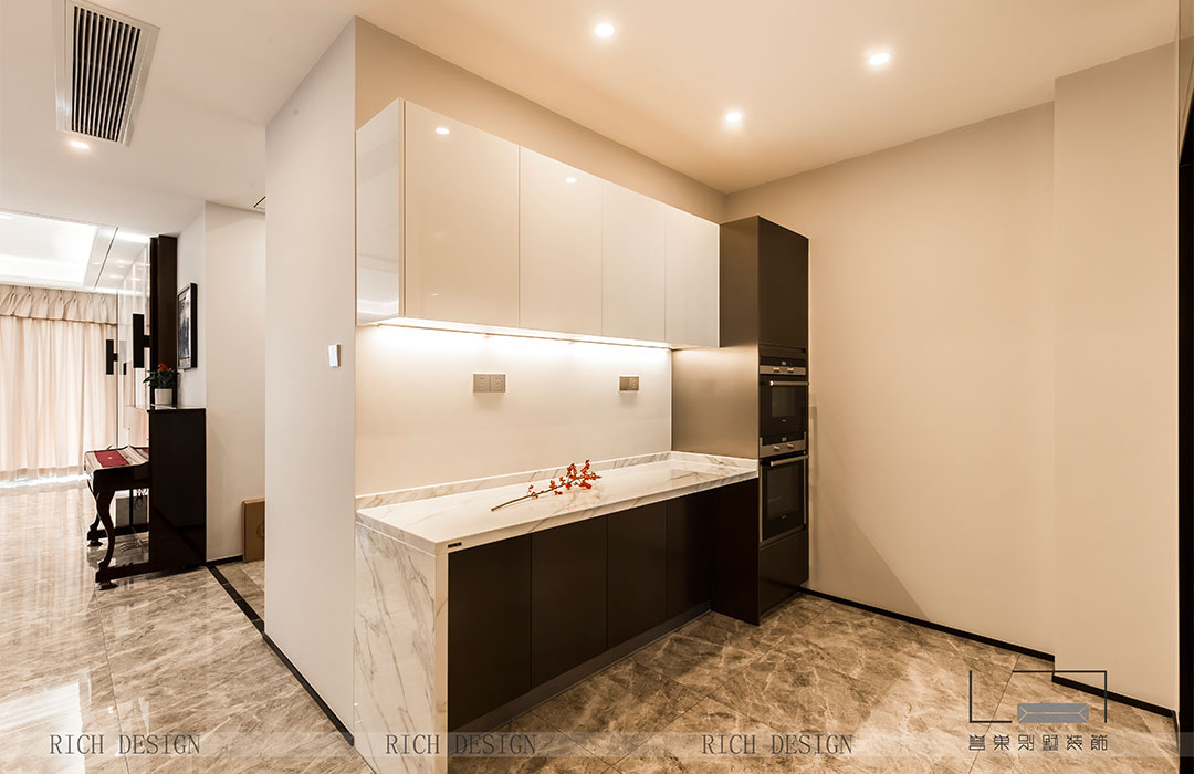 現(xiàn)代風(fēng)餐廳實(shí)景圖.jpg 現(xiàn)代風(fēng)餐廳實(shí)景圖.jpg