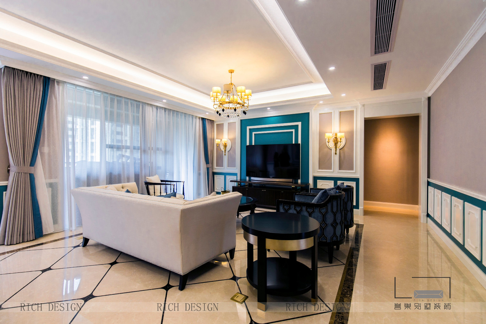 山語清暉客廳實(shí)景圖