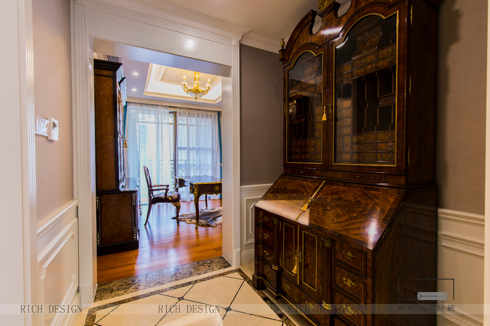 山語清暉實(shí)景圖