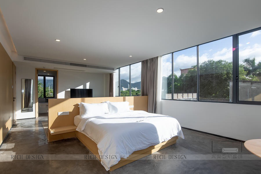 “巢里巢外” “巢里巢外”