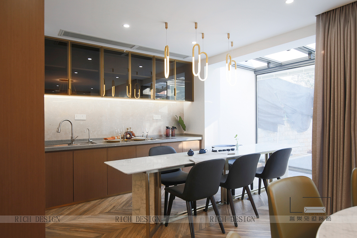 吧臺(tái)實(shí)景圖 吧臺(tái)實(shí)景圖